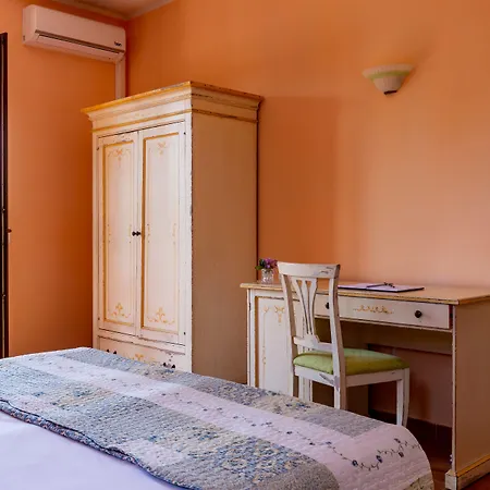 Hotel Palazzo Vittoria *