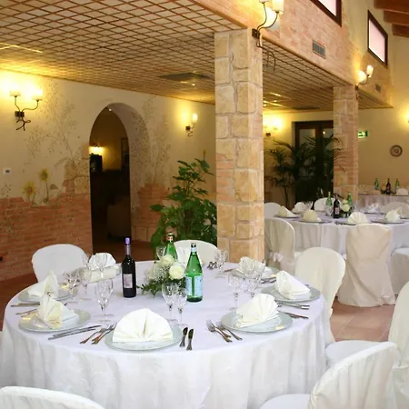 Hotel Palazzo Vittoria *